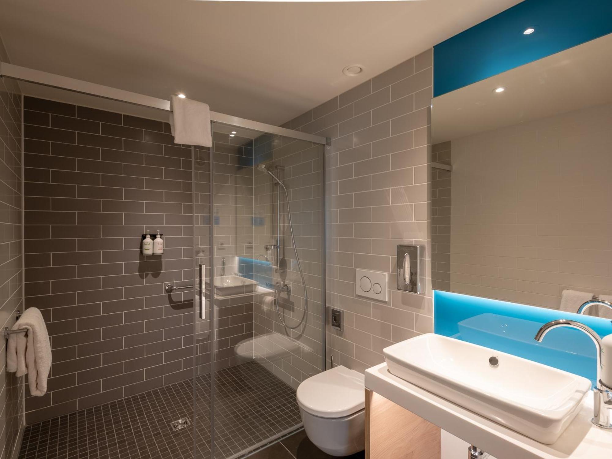 Holiday Inn Express - Munich North By Ihg Dış mekan fotoğraf